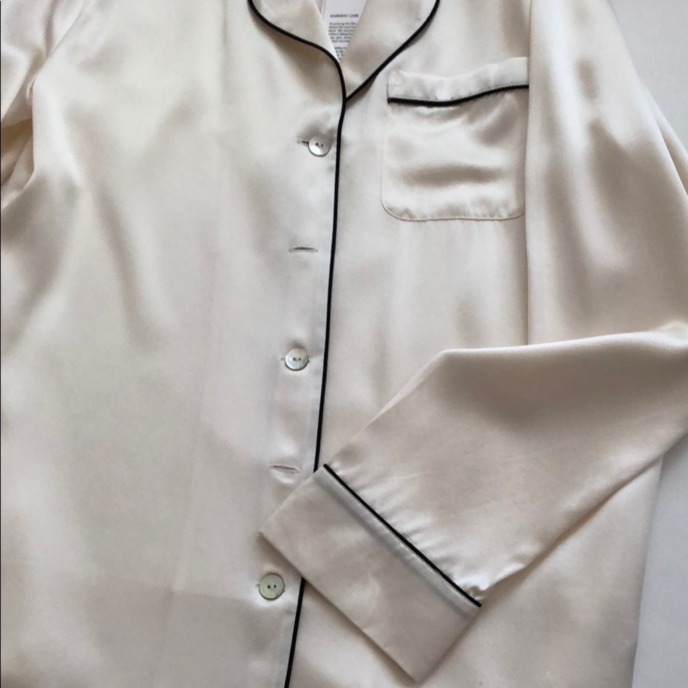 NWT Ginia Cream Silk Pajama Top - Picture 8 of 16